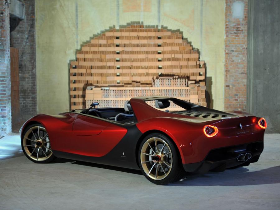  Ferrari Sergio 2013 года  (фото 2 из 16)